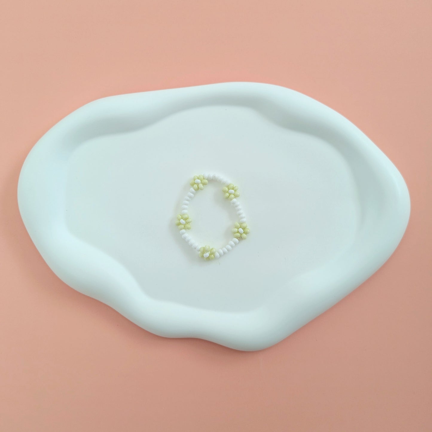Pastel Green and White Kids Daisy Bracelet