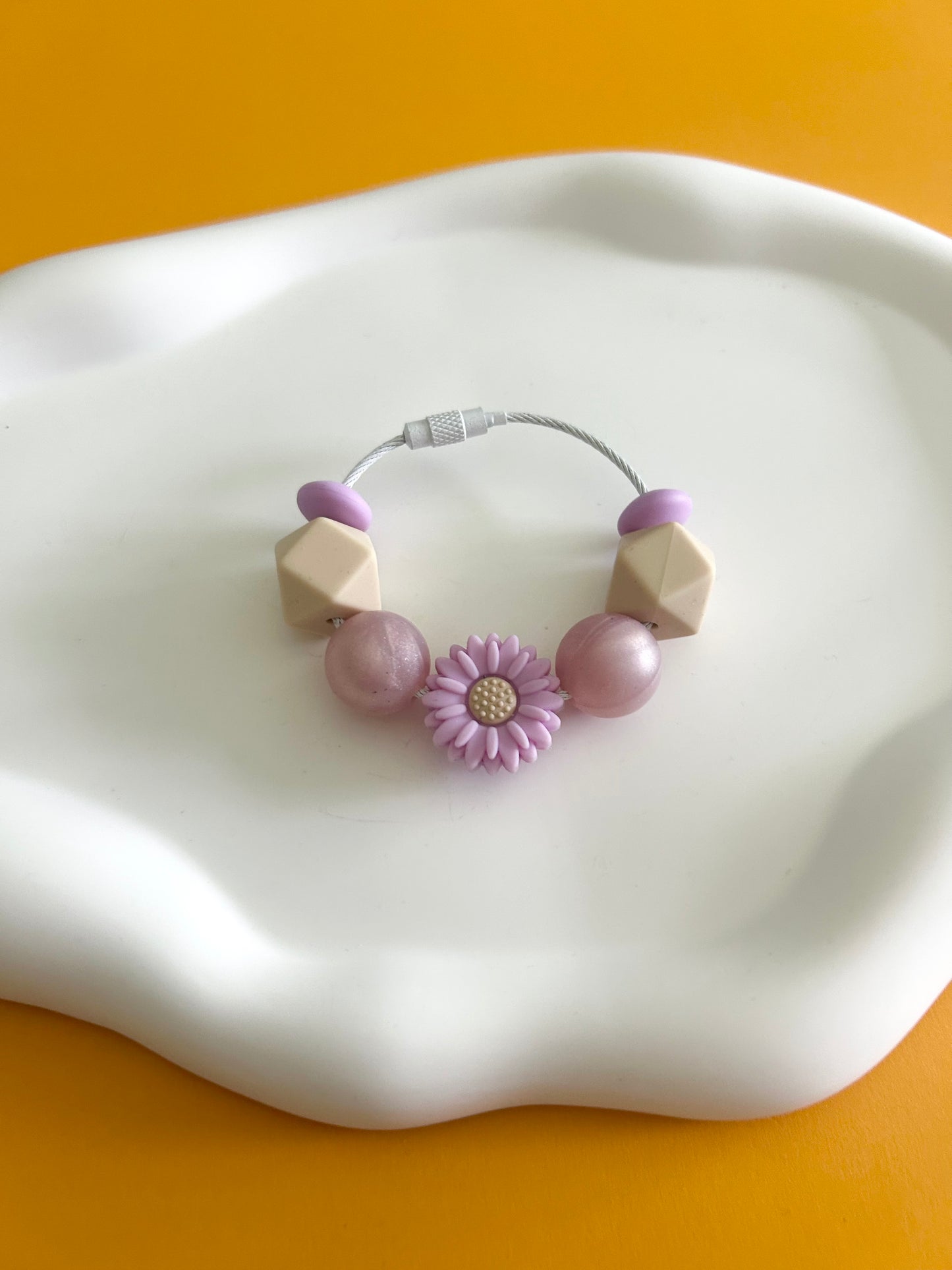 Daisy Handle Charm
