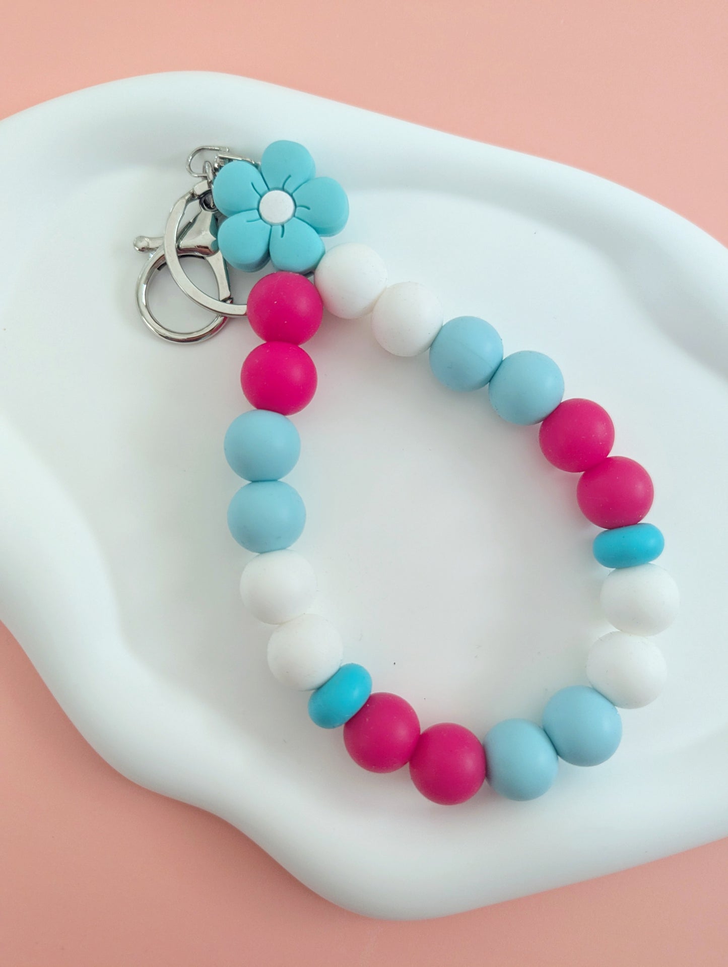 Teal Daisy Teardrop Wristlet Keychain