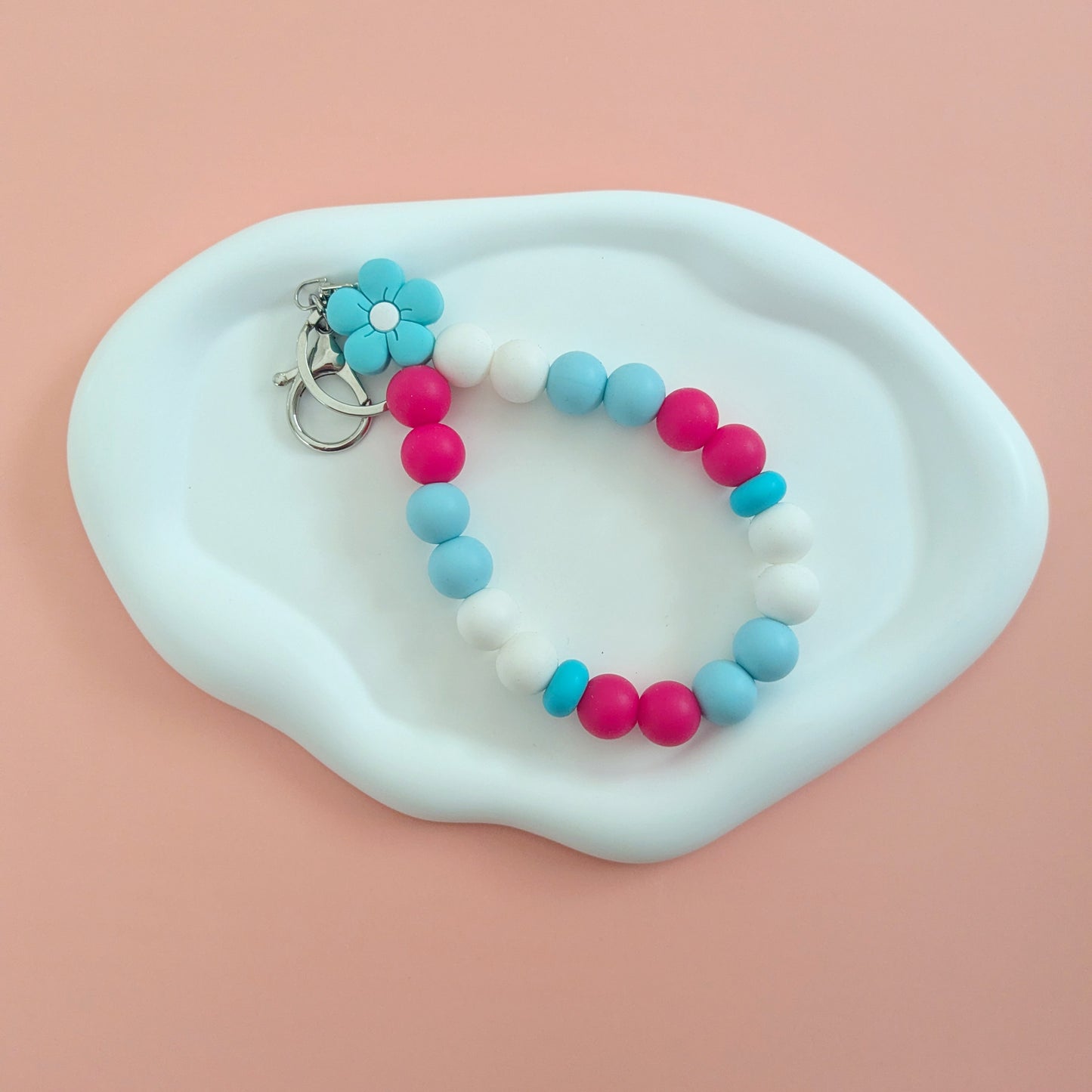 Teal Daisy Teardrop Wristlet Keychain