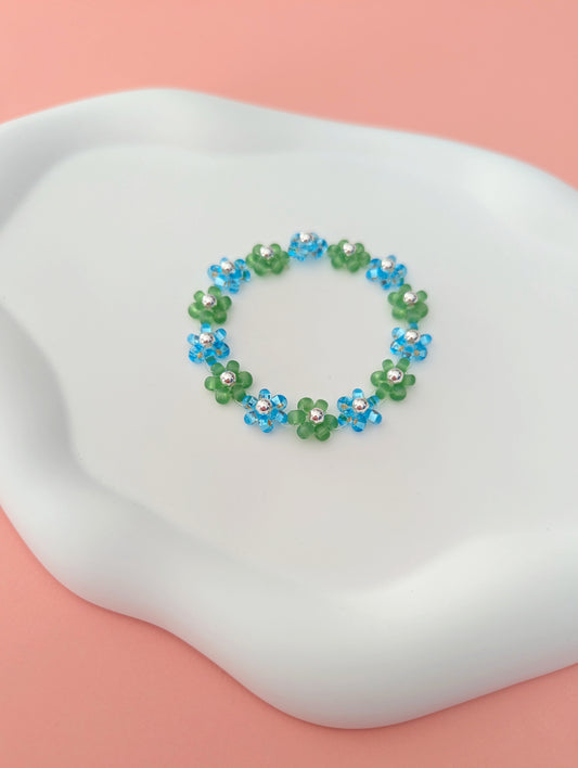Green and Blue Daisy Bracelet