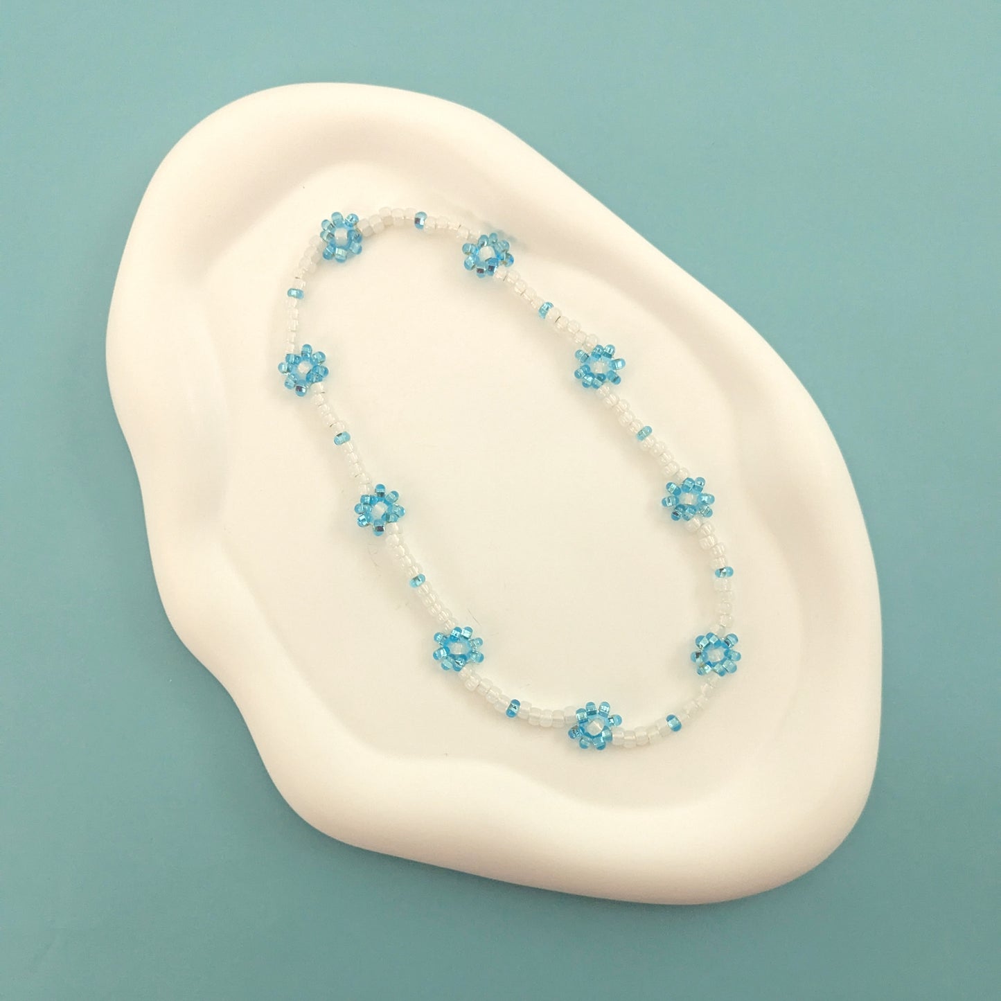 Blue and White Daisy Choker