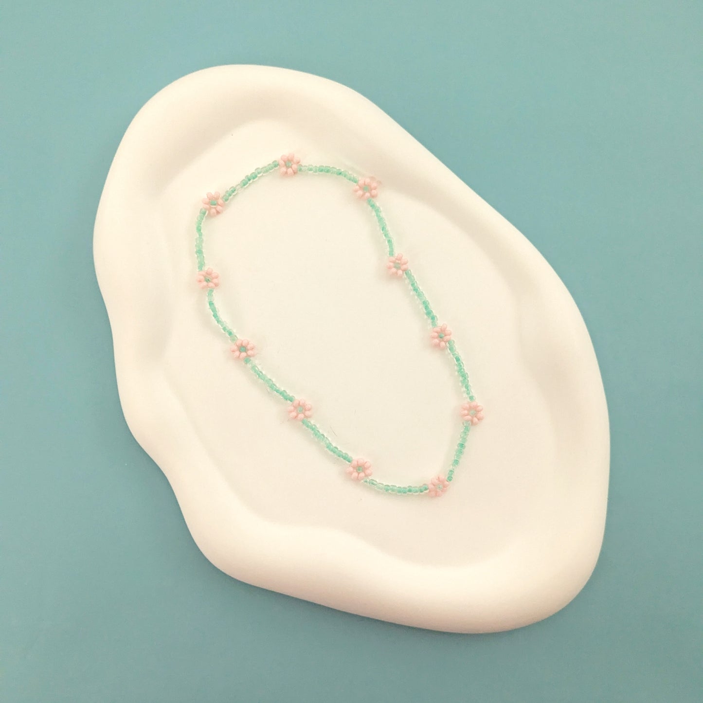 Green and Pink Daisy Choker