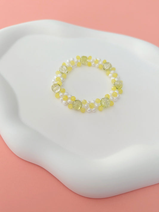 White and Yellow Daisy Bracelet